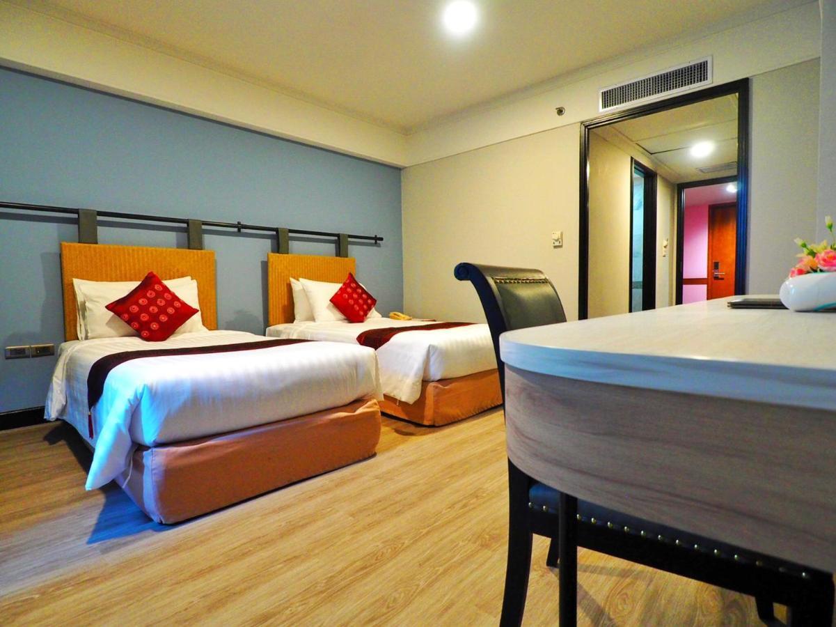 Karnmanee Palace Hotel Bangkok Esterno foto